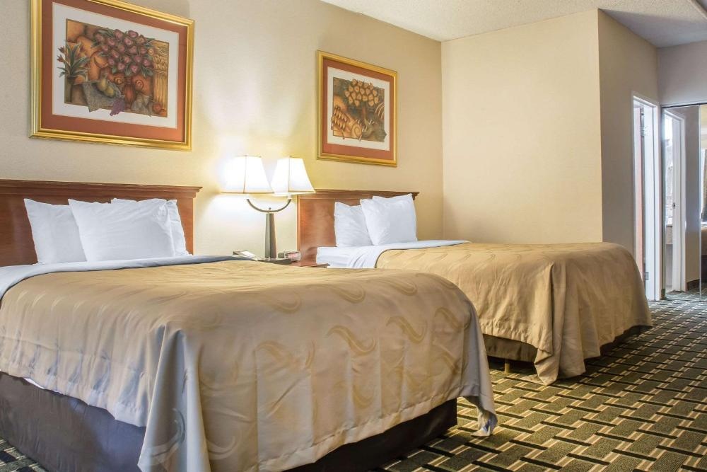 Double Room with Two Double Beds - Smoking